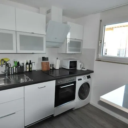 Business 1 Apartment *